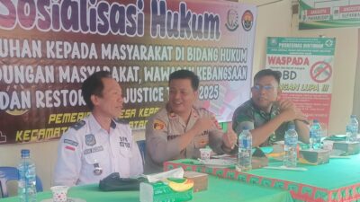 Sosialisasi Hukum di Desa Kepala Pasar, Plt Danramil Tekankan Peran TNI dalam Pertahanan Negara